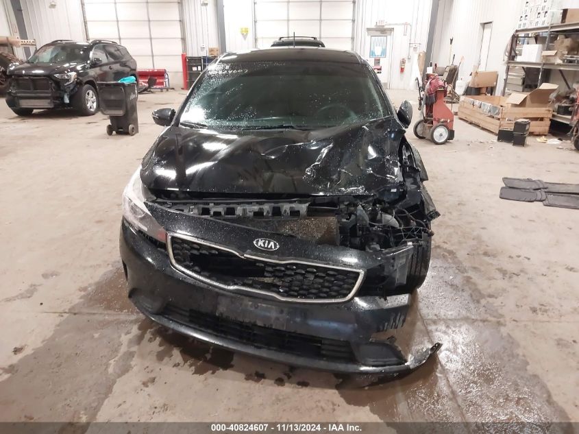 2017 KIA FORTE VIN: KNAFK5A82H5705075