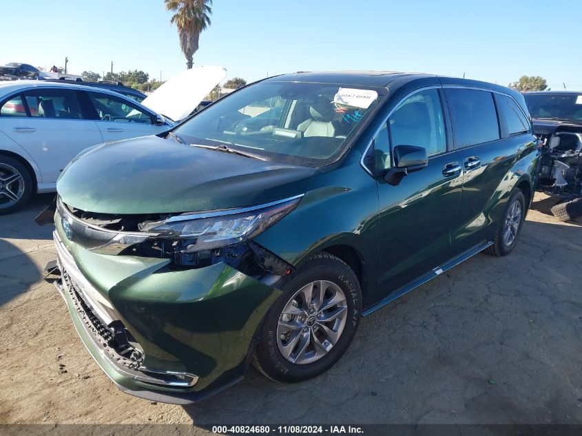 VIN 5TDYRKEC8NS099453 2022 TOYOTA SIENNA no.2