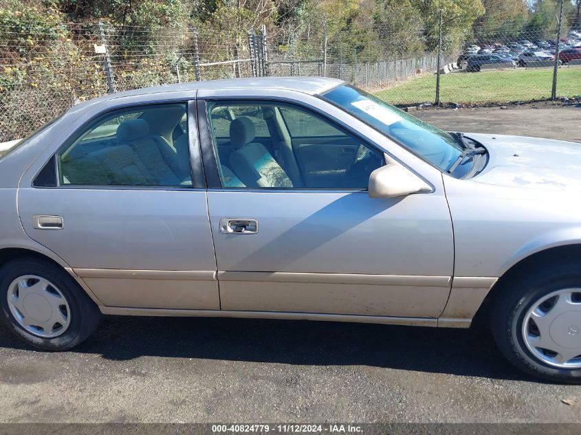 2000 Toyota Camry Ce VIN: 4T1BG22K7YU757086 Lot: 40824779