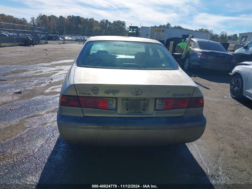 2000 Toyota Camry Ce VIN: 4T1BG22K7YU757086 Lot: 40824779