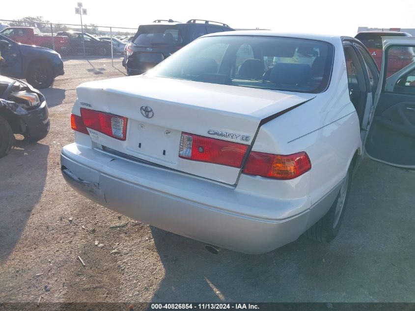 2001 Toyota Camry Le VIN: JT2BG22K710574281 Lot: 40826854