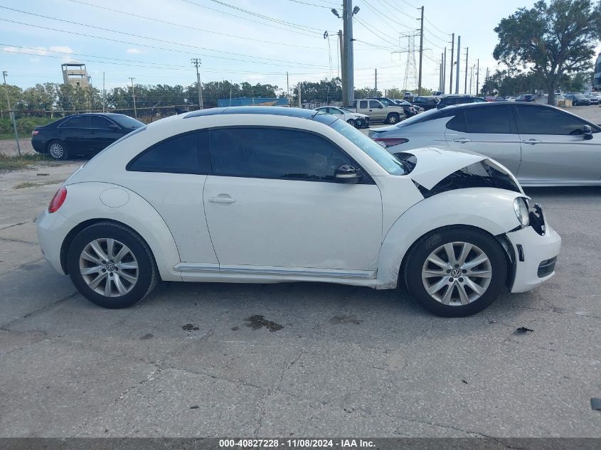 2013 Volkswagen Beetle 2.5L VIN: 3VWJX7AT4DM645347 Lot: 40827228