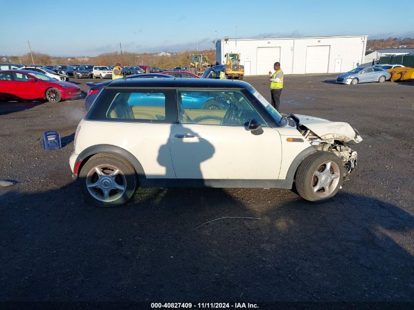 2004 Mini Cooper VIN: WMWRC33464TJ58388 Lot: 40827409