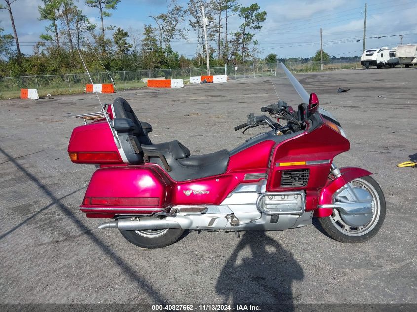 1992 Honda Gl1500 A VIN: 1HFSC2205NA401821 Lot: 40827662