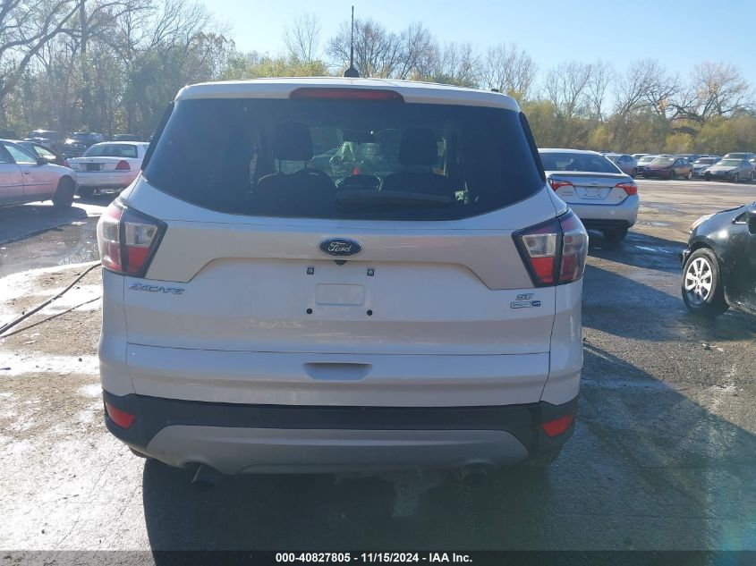 VIN 1FMCU9GD2HUA14061 2017 Ford Escape, SE no.17