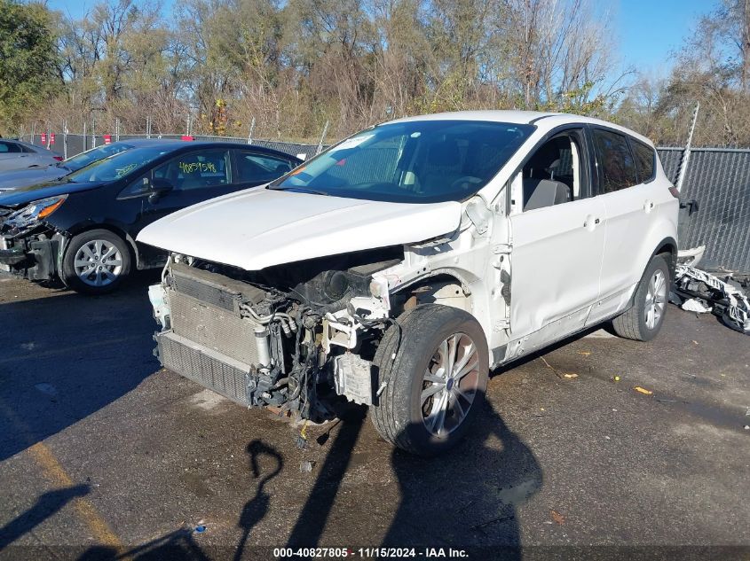 VIN 1FMCU9GD2HUA14061 2017 Ford Escape, SE no.2