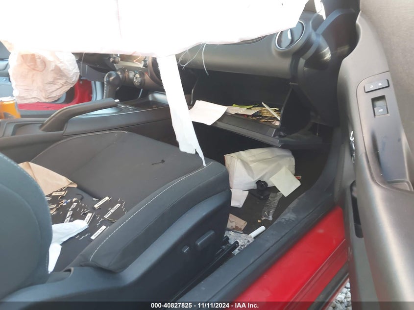 2014 CHEVROLET CAMARO VIN: 2G1FB1E34E9229929