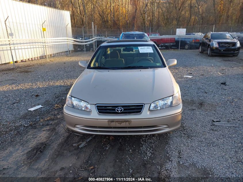 2001 Toyota Camry VIN: 4T18G22K41U861749 Lot: 40827904