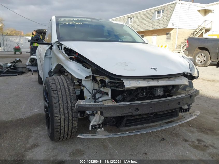 2020 Tesla Model Y Long Range Dual Motor All-Wheel Drive/Performance Dual Motor All-Wheel Drive VIN: 5YJYGDEF2LF004222 Lot: 40828046