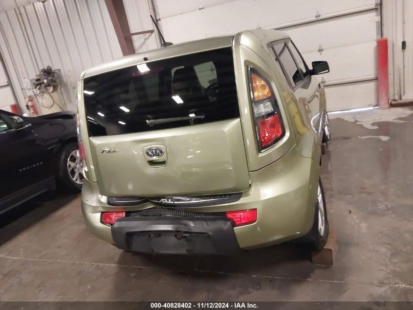 2010 Kia Soul + VIN: KNDJT2A28A7106812 Lot: 40828402