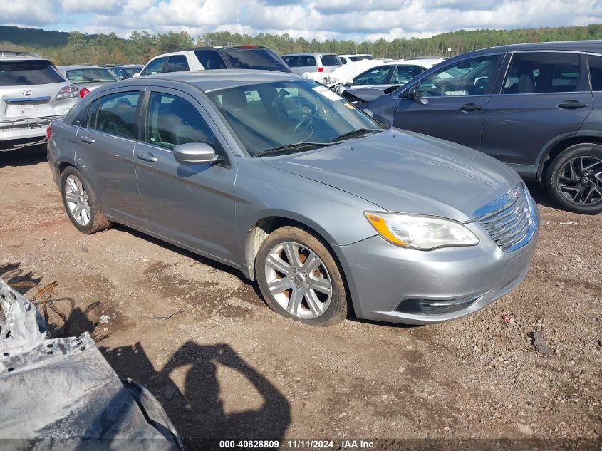 VIN 1C3CCBAB7DN698040 2013 CHRYSLER 200 no.1