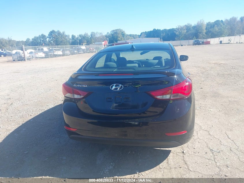 2015 HYUNDAI ELANTRA VIN: KMHDH4AE0FU352679