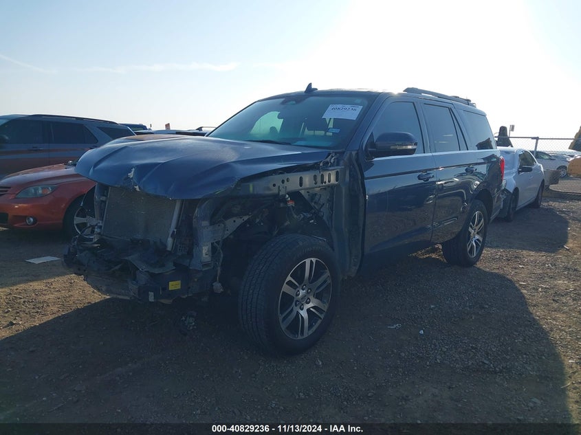 2023 Ford Expedition Xlt VIN: 1FMJU1H87PEA015 Lot: 40829236