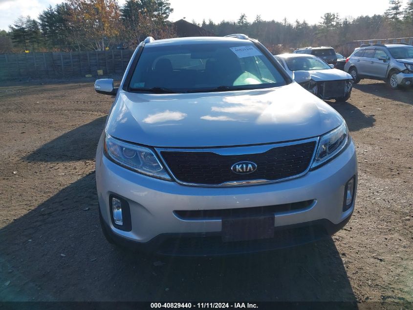 2015 KIA SORENTO LX - 5XYKTCA64FG558117