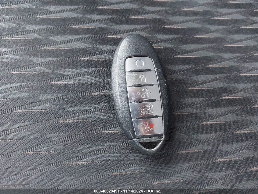 2018 NISSAN ROGUE SV - KNMAT2MVXJP590309