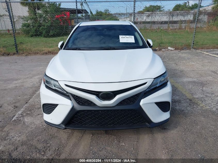 2018 Toyota Camry Se VIN: 4T1B11HK0JU537121 Lot: 40830254