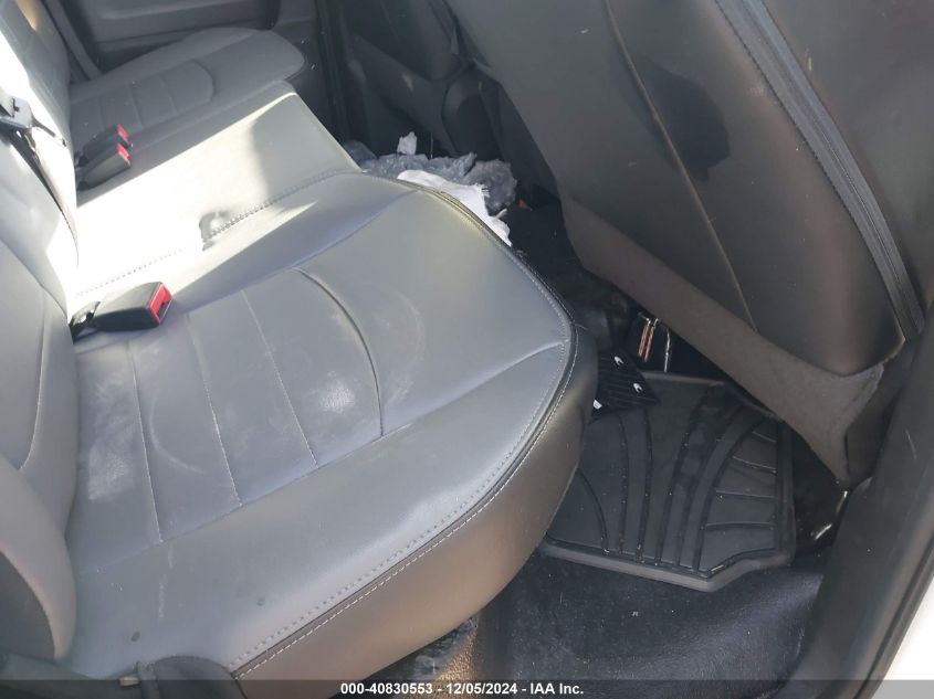 2022 RAM 1500 CLASSIC VIN: 1C6RR7FG5NS139358