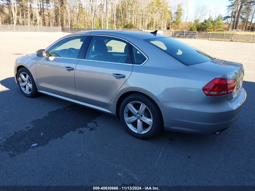 2013 Volkswagen Passat Se W/Sunroof VIN: 1VWBP7A39DC120807 Lot: 40830666