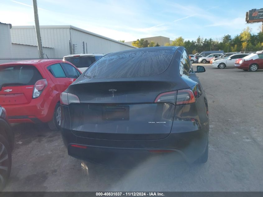 2024 Tesla Model Y Long Range Dual Motor All-Wheel Drive VIN: 7SAYGDEE7RA323941 Lot: 40831037