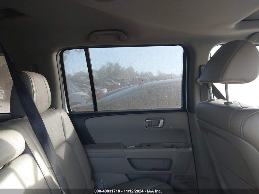 2012 HONDA PILOT VIN: 5FNYF3H56CB034078