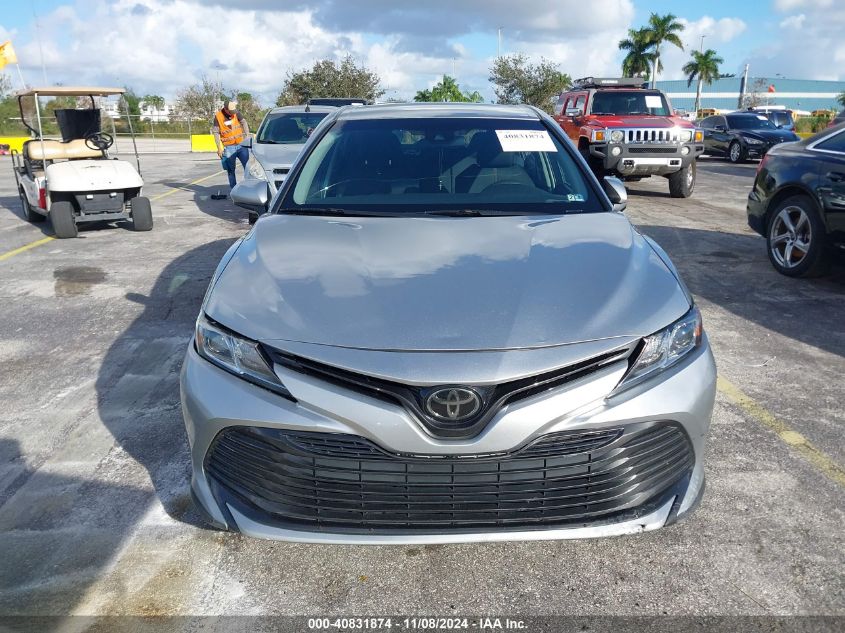 2018 Toyota Camry Le VIN: 4T1B11HK2JU099833 Lot: 40831874