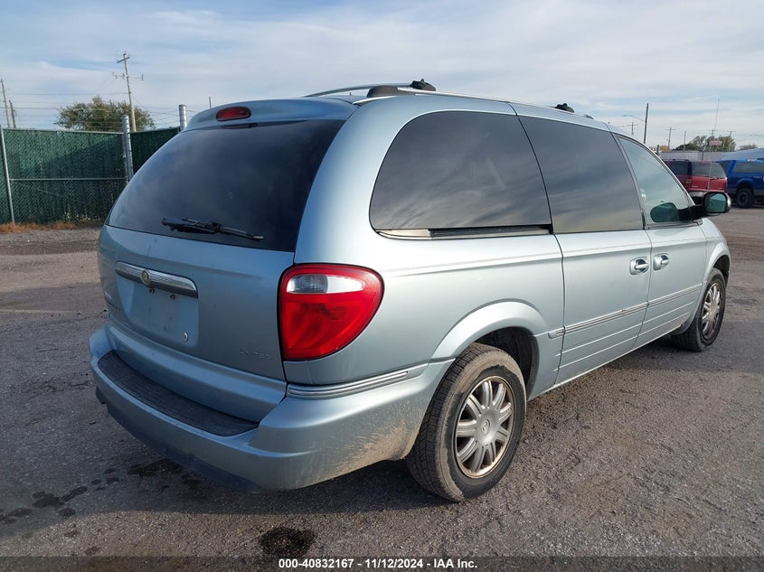2005 CHRYSLER TOWN & COUNTRY VIN: 2C8GP64L45R545678