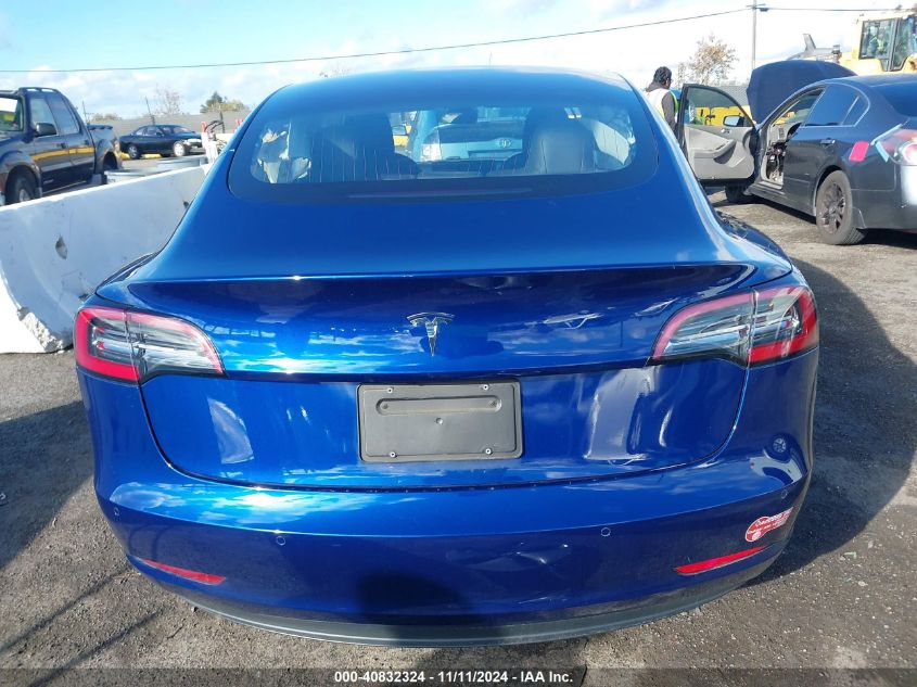 2018 Tesla Model 3 Long Range/Mid Range VIN: 5YJ3E1EA1JF043156 Lot: 40832324