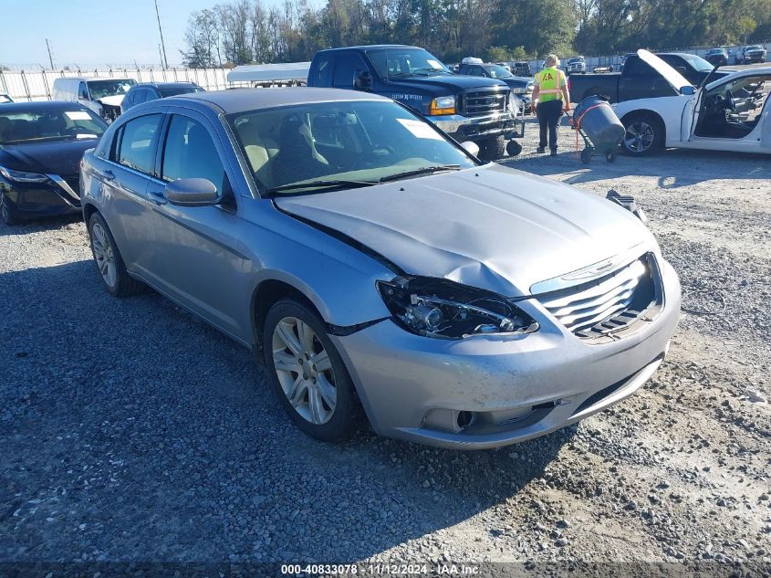 2014 Chrysler 200 Touring VIN: 1C3CCBBB4EN165238 Lot: 40833078