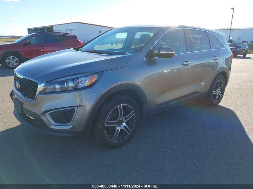 2016 KIA SORENTO VIN: 5XYPG4A31GG018912