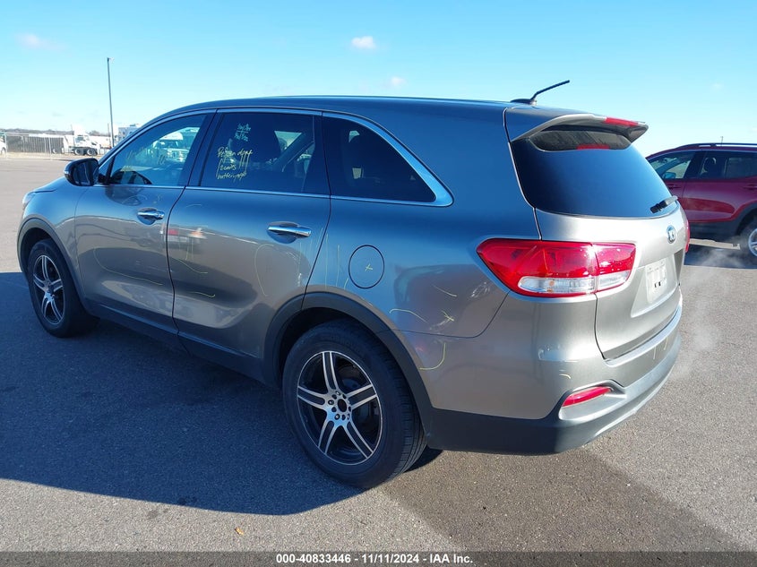 2016 KIA SORENTO VIN: 5XYPG4A31GG018912