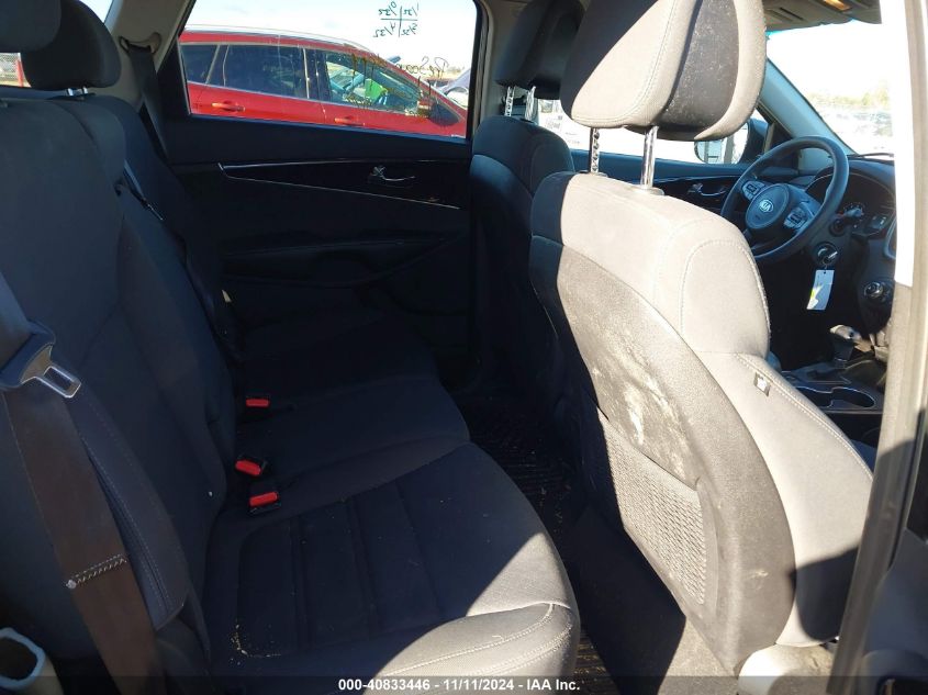 2016 KIA SORENTO VIN: 5XYPG4A31GG018912