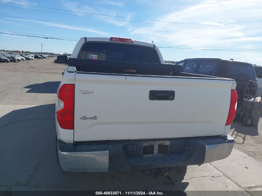 2018 Toyota Tundra Sr5 5.7L V8 VIN: 5TFDW5F16JX743073 Lot: 40833571