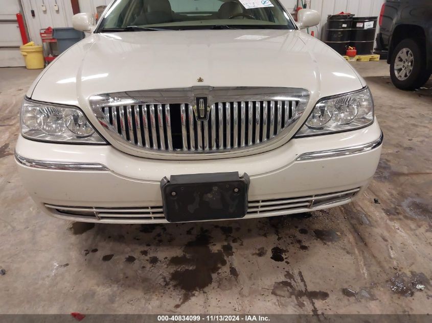 2007 Lincoln Town Car Designer Series VIN: 1LNHM83V37Y605408 Lot: 40834099