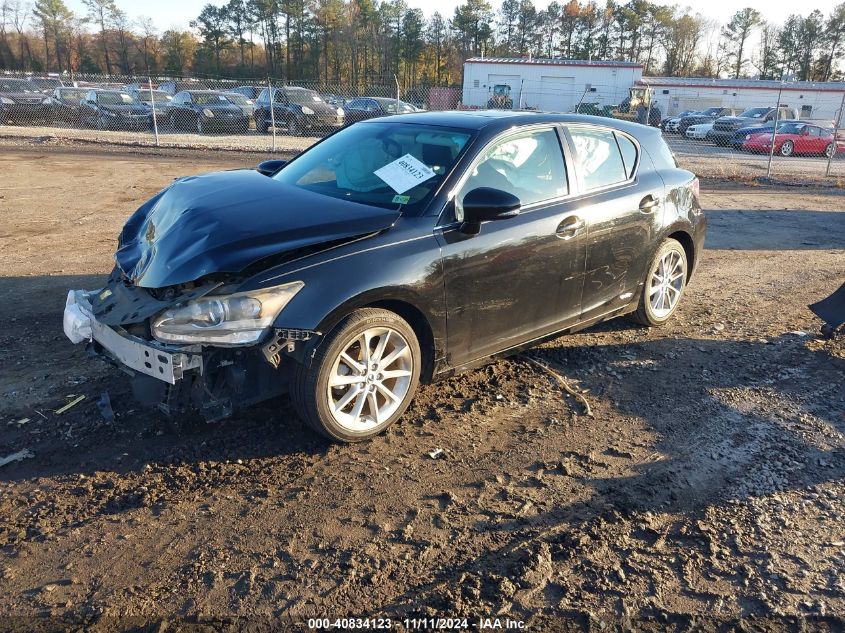 VIN JTHKD5BH0D2149143 2013 Lexus CT, 200H no.2