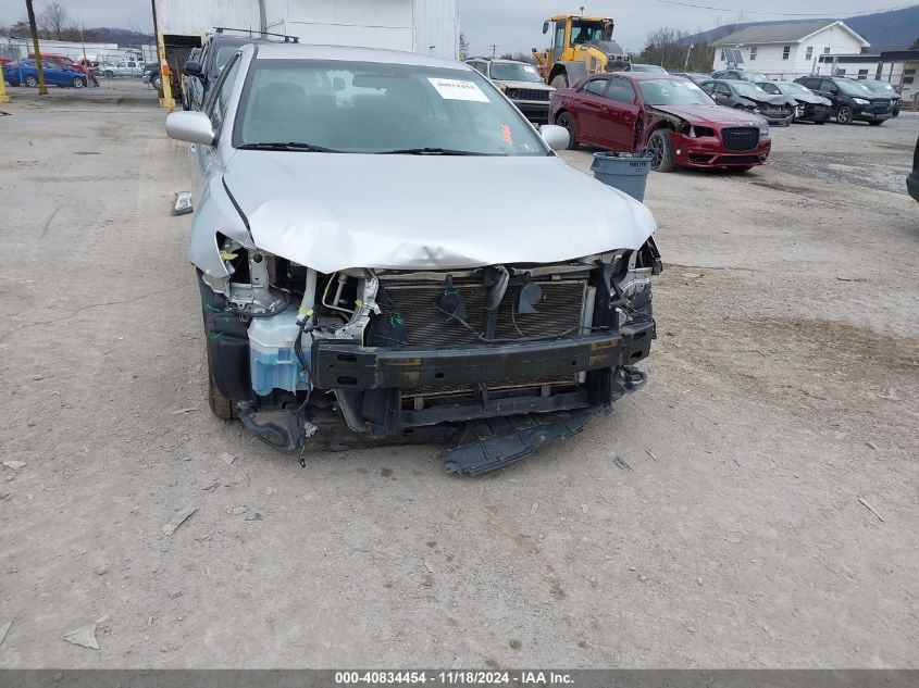 2010 Toyota Camry Le VIN: 4T1BF3EK6AU013666 Lot: 40834454