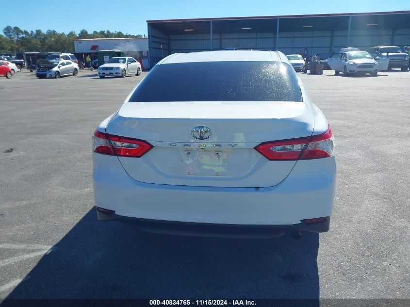 2018 Toyota Camry Le VIN: 4T1B11HK0JU054552 Lot: 40834765