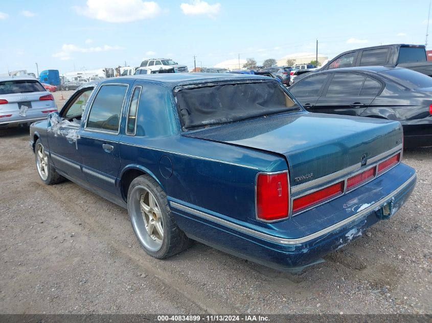 1997 Lincoln Town Car Executive VIN: 1LNLM81W9VY699703 Lot: 40834899