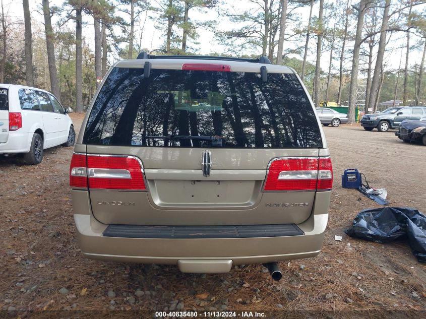 2008 Lincoln Navigator VIN: 5LMFU285X8L112737 Lot: 40835480