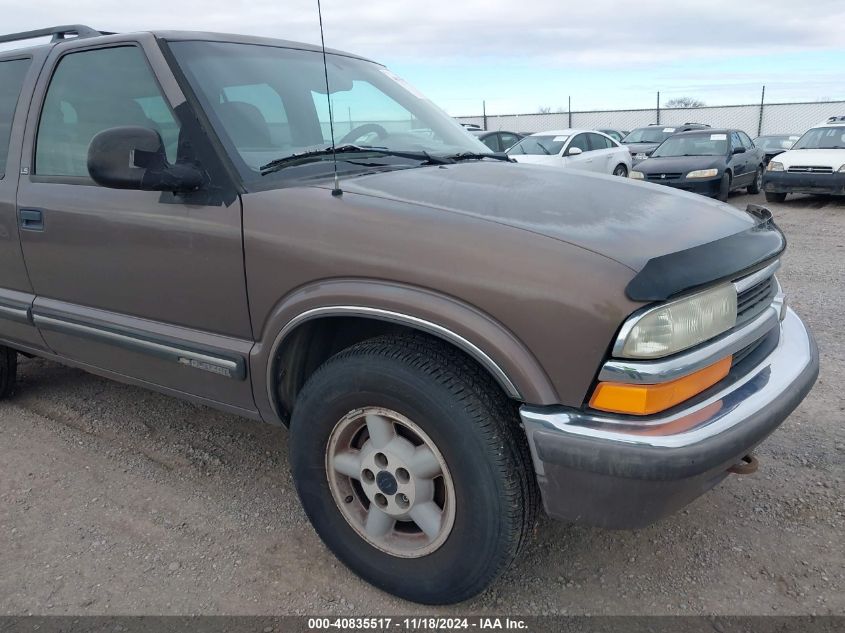 1998 Chevrolet Blazer VIN: 1GNDT13WXW2270954 Lot: 40835517