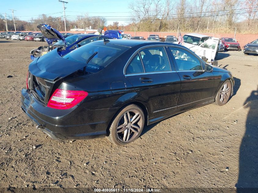 2014 Mercedes-Benz C 300 Luxury 4Matic/Sport 4Matic VIN: WDDGF8AB7ER305273 Lot: 40835611