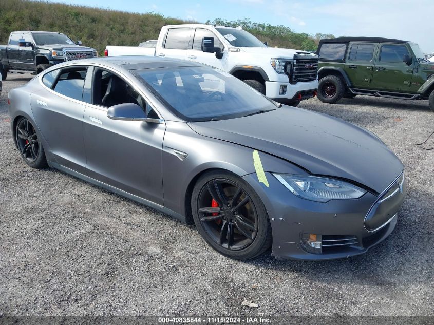 2015 Tesla Model S 70D/85D/P85D VIN: 5YJSA1H22FFP80028 Lot: 40835844