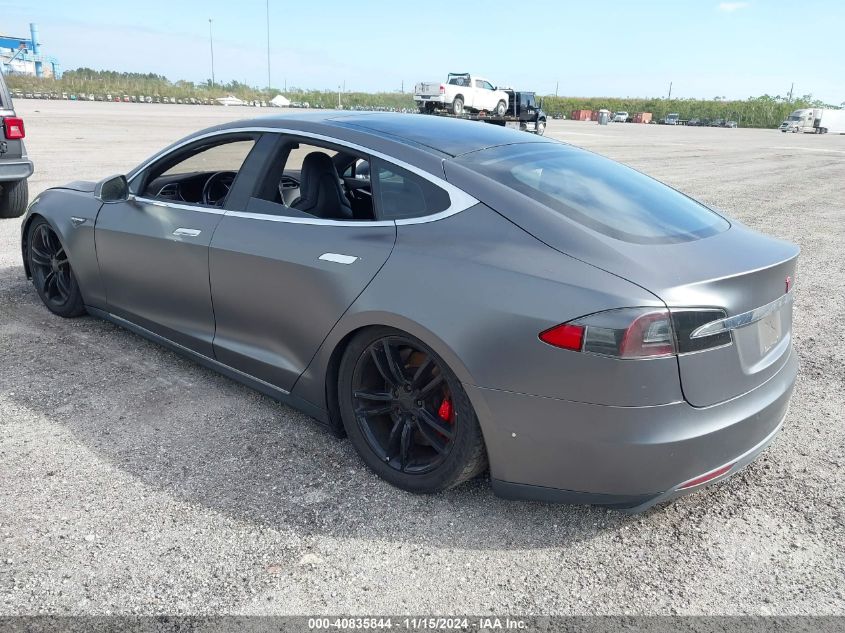 2015 Tesla Model S 70D/85D/P85D VIN: 5YJSA1H22FFP80028 Lot: 40835844