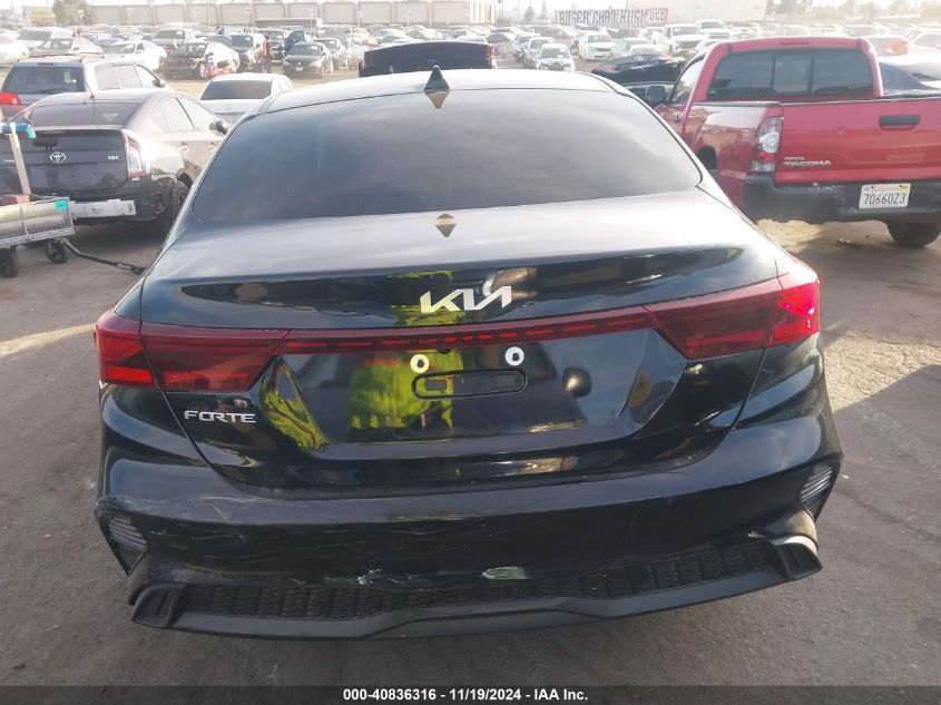VIN 3KPF24AD8PE638561 2023 KIA FORTE LXS
