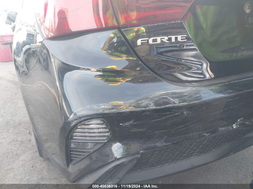 VIN 3KPF24AD8PE638561 2023 KIA FORTE LXS