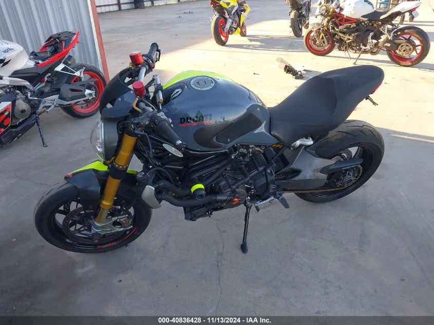 2017 Ducati Monster 1200 VIN: ZDMMACFW9HB024118 Lot: 40836428