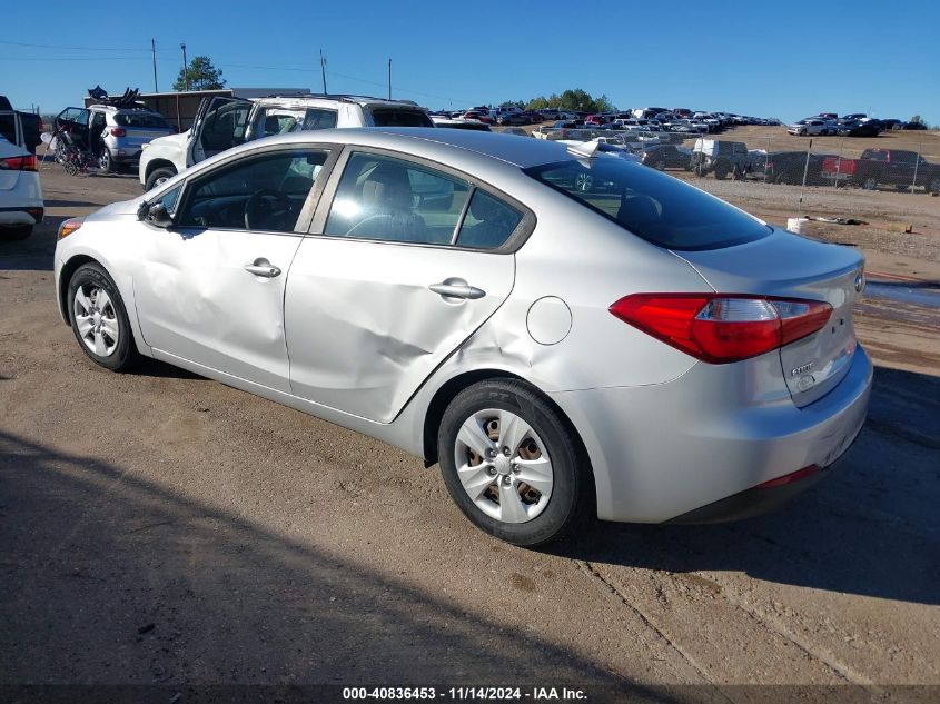 VIN KNAFX4A65G5572126 2016 KIA Forte, LX no.3