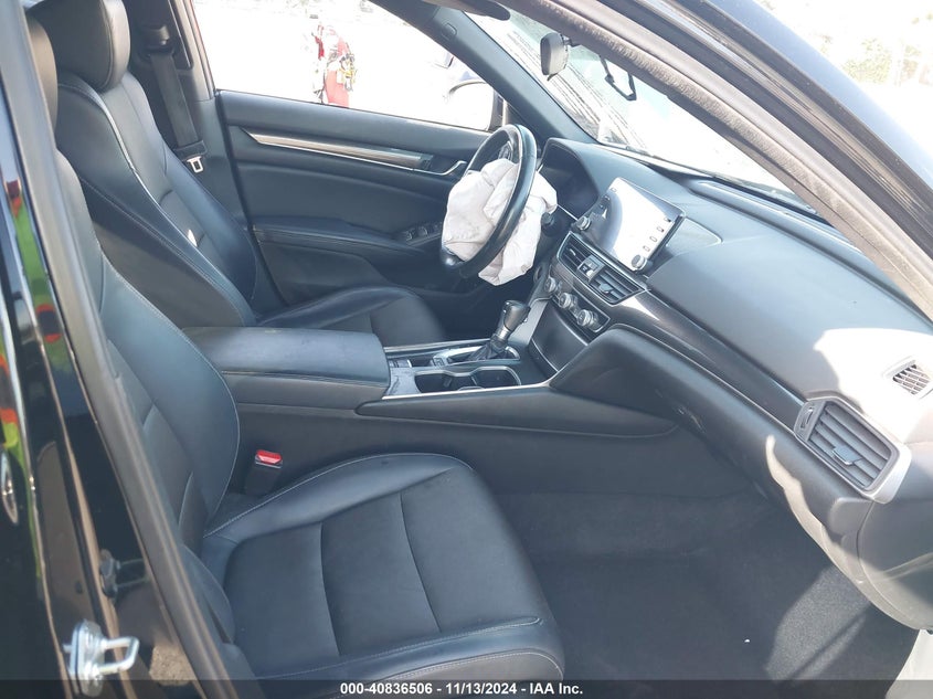2018 HONDA ACCORD VIN: 1HGCV1F30JA068771