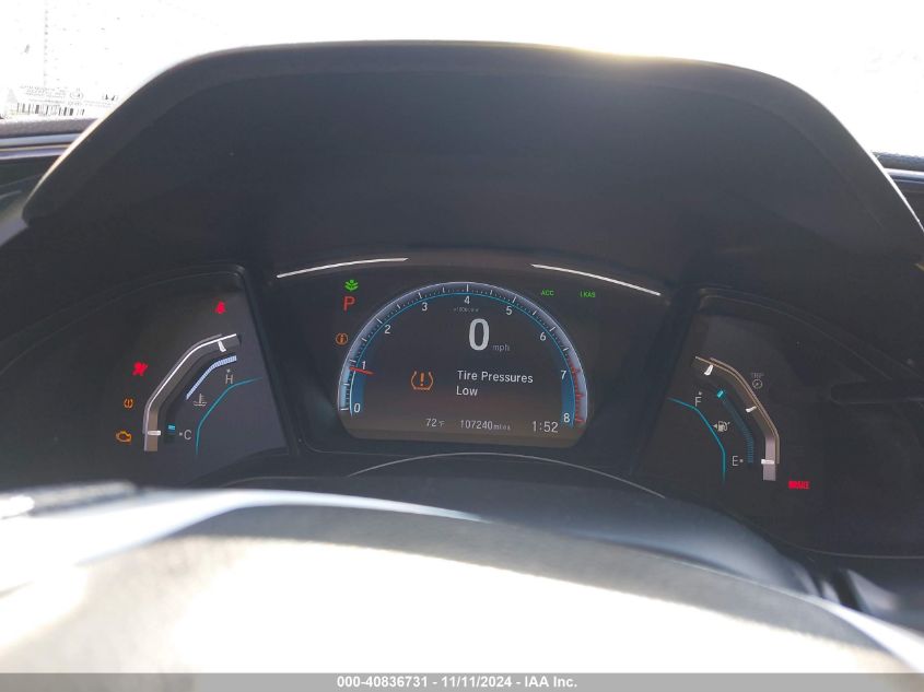 VIN 19XFC2F6XKE002082 2019 HONDA CIVIC LX