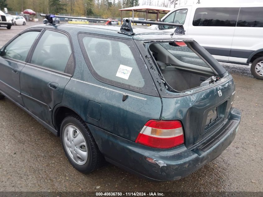 1996 Honda Accord Lx VIN: 1HGCE1821TA008649 Lot: 40836750