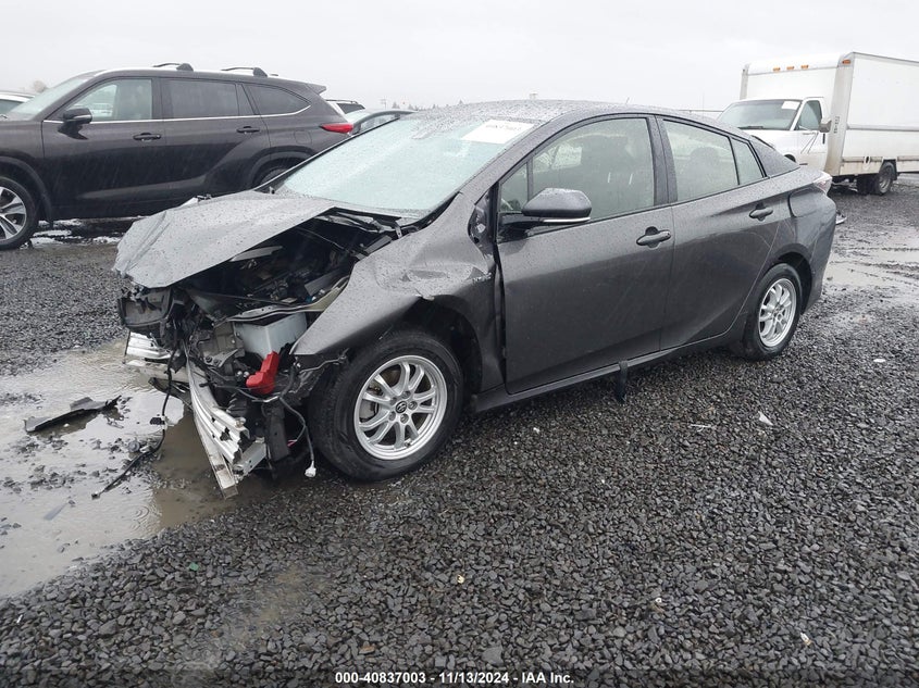 2018 TOYOTA PRIUS VIN: JTDKBRFU2J3603792
